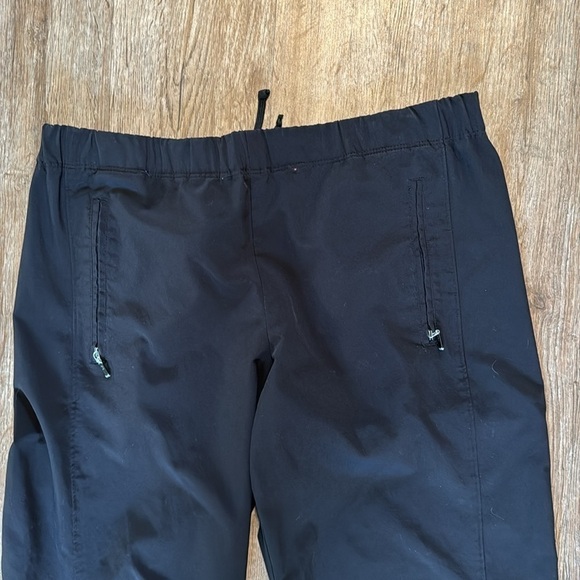 LUCY ACTIVEWEAR FLARE PANTS  (S) - Picture 4 of 7